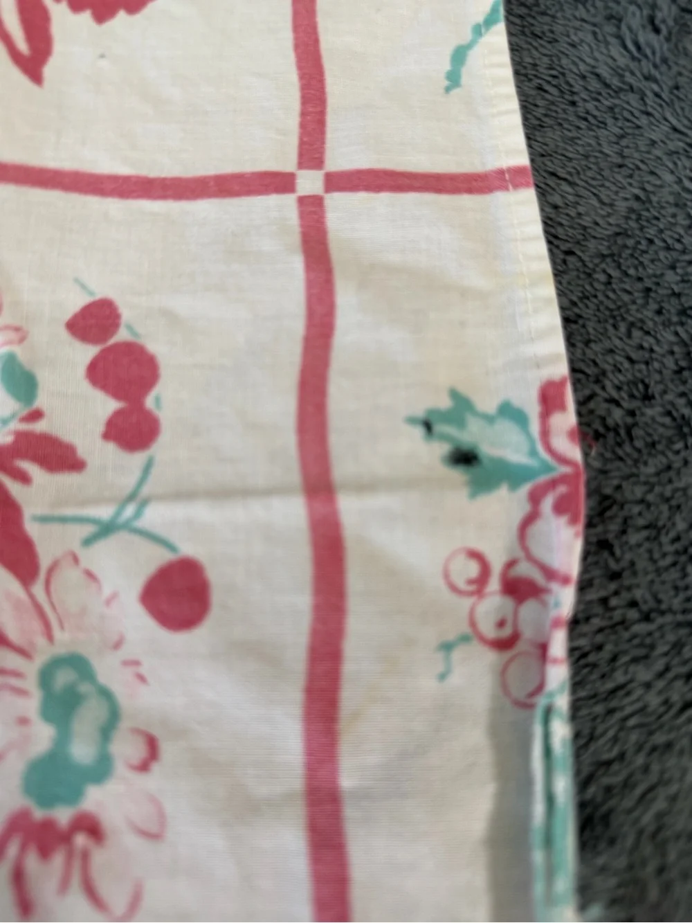 Vintage Floral Embroidered and Printed tablecloth sets-well love